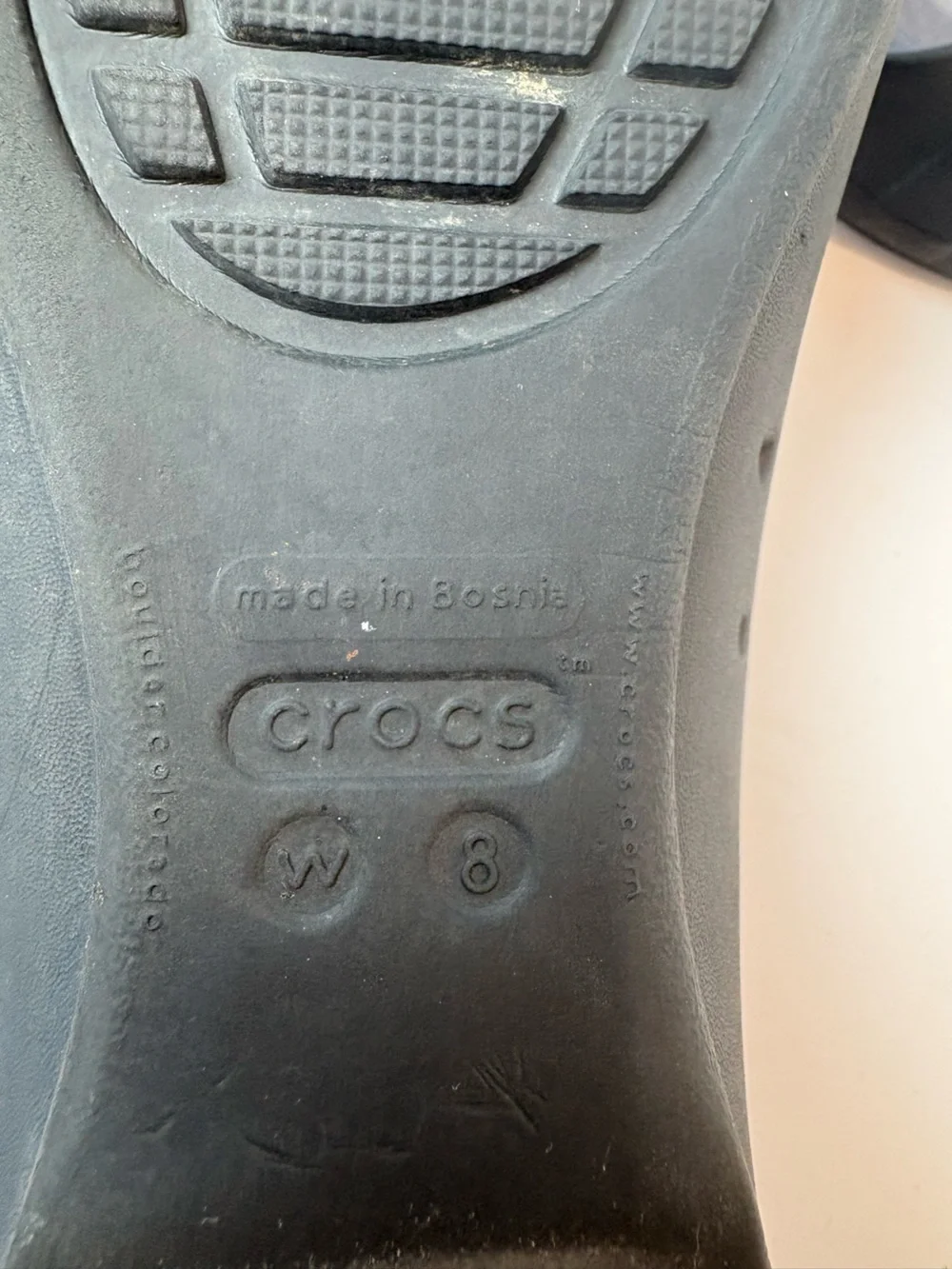 Crocs Gianna Black Slip-on Ballet Flat Loafers Silver Disc Medallion Size 8